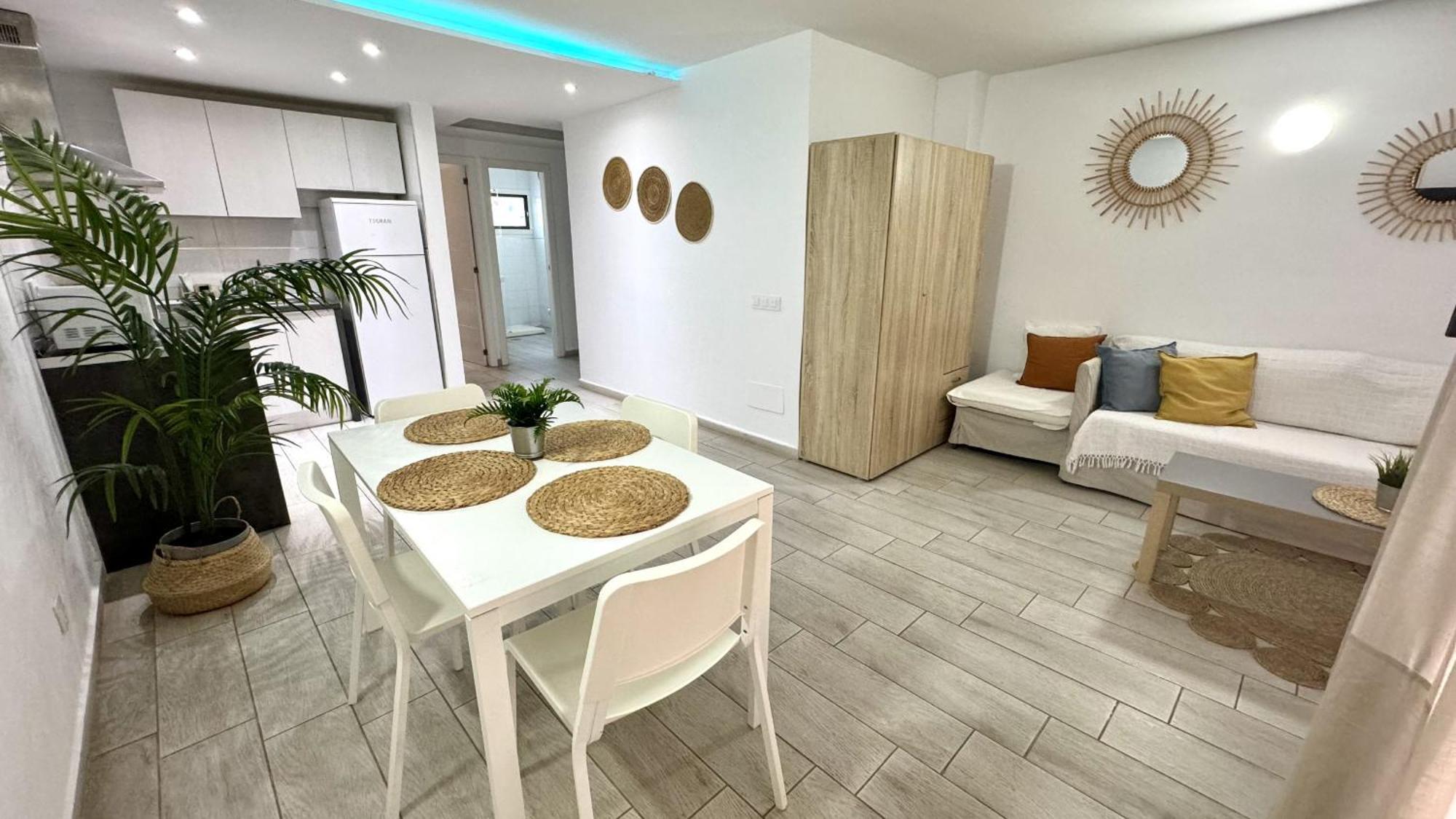 דירות לוס כריסטיאנוס Sur Y Sol Junto Al Mar By Deihu Experiences מראה חיצוני תמונה